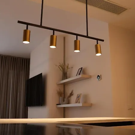 Retreat Chic In The Heart Of Apartment *